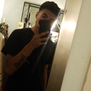 Meet your Posher, Raymond